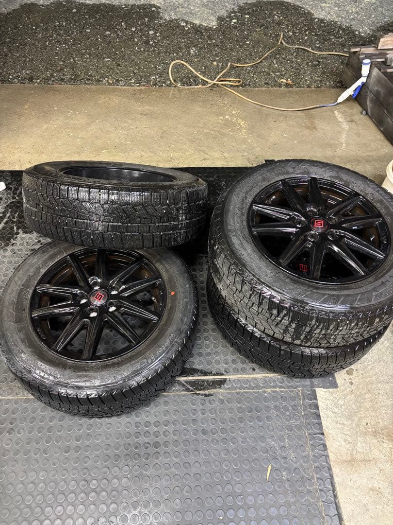 早い者勝ち！即決購入割引！15インチ スタッドレスタイヤホイールセット