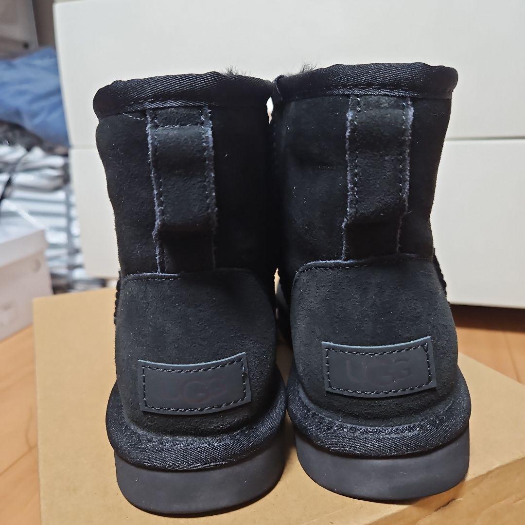 「新品未使用」ugg　クラシックミニⅡ　ブラック　23