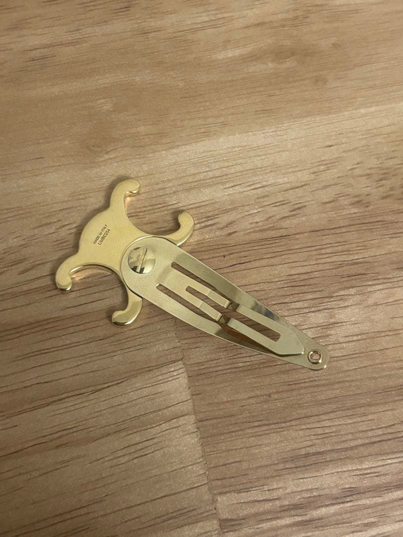 CELINE ゴールド ヘアピン 正規品 ヘアクリップ