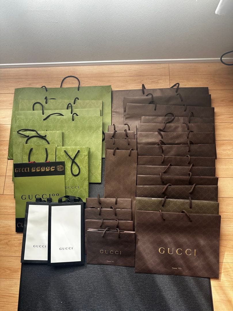 GUCCI グッチ 空箱 ギフトボックス 紙袋 ショップ袋 保存袋 付属品