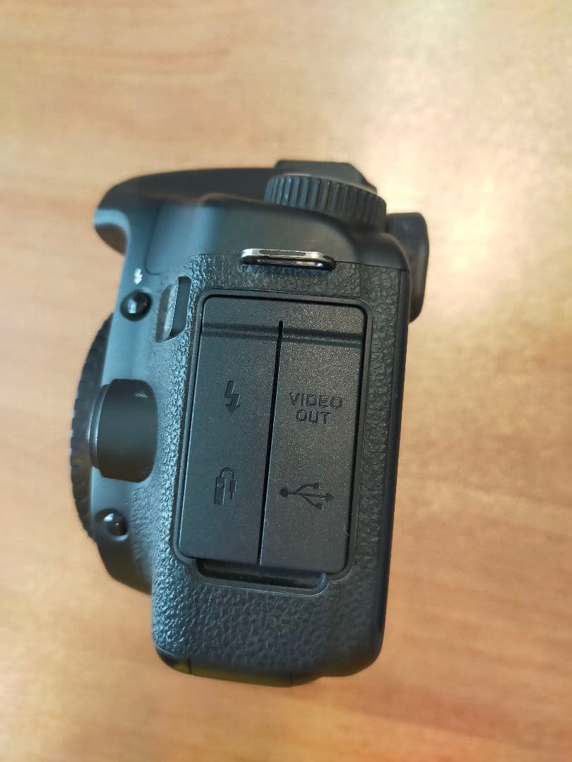 Canon EOS 40D デジタル一眼レフカメラ　キャノン