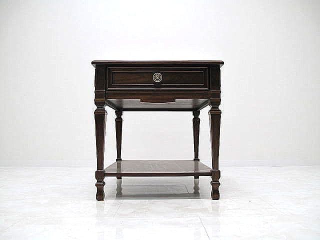 美品　ドレクセルヘリテイジ フランチェスカ サイドテーブル 　　ナイトテーブル