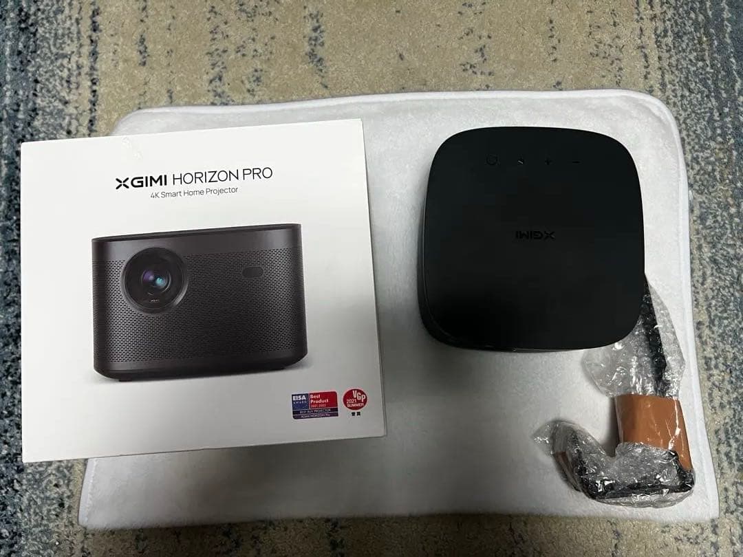 【美品/累計50h】XGIMI Horizon Pro 4K（壁掛けスタンド付）