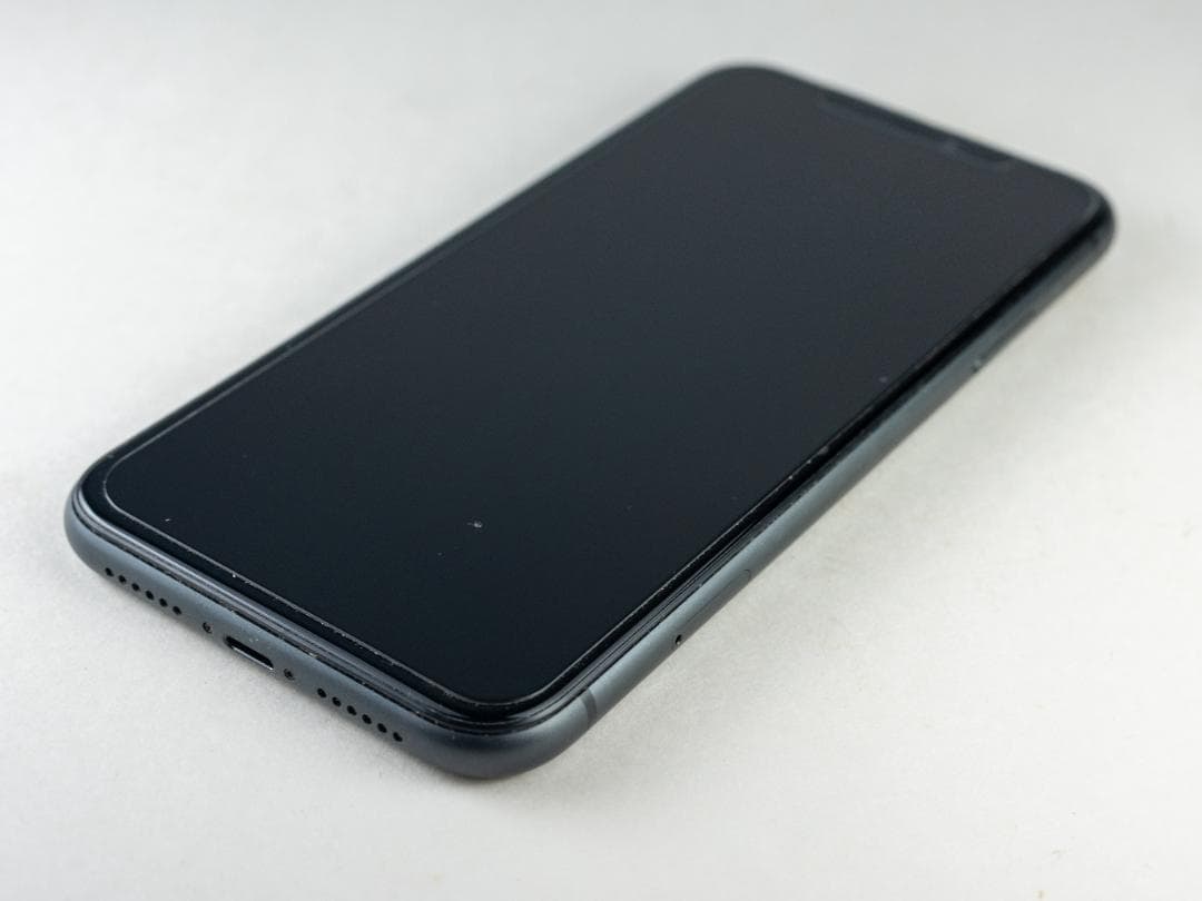 iPhone11 64GB スペースグレイ SIMロック解除済 液晶不良