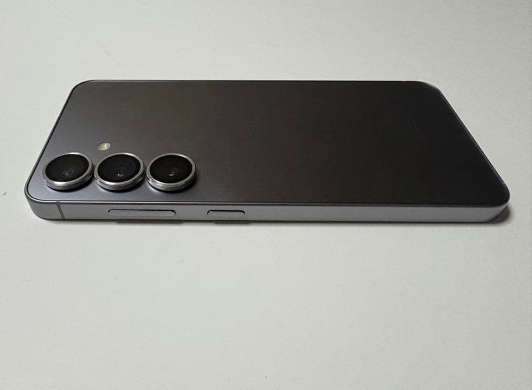 【美品】Galaxy S25 256GB シルバーシャドウ