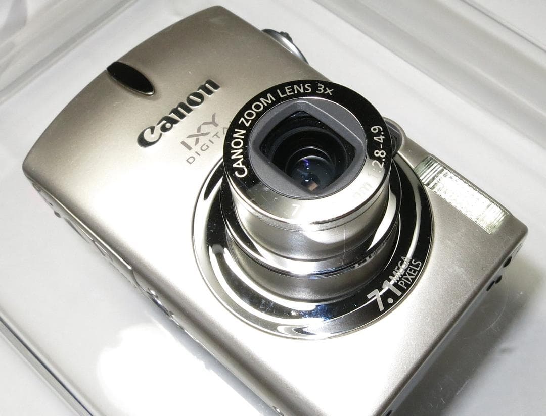 Canon IXY DIGITAL 700 　完動品　純正バッテリー、充電器付属