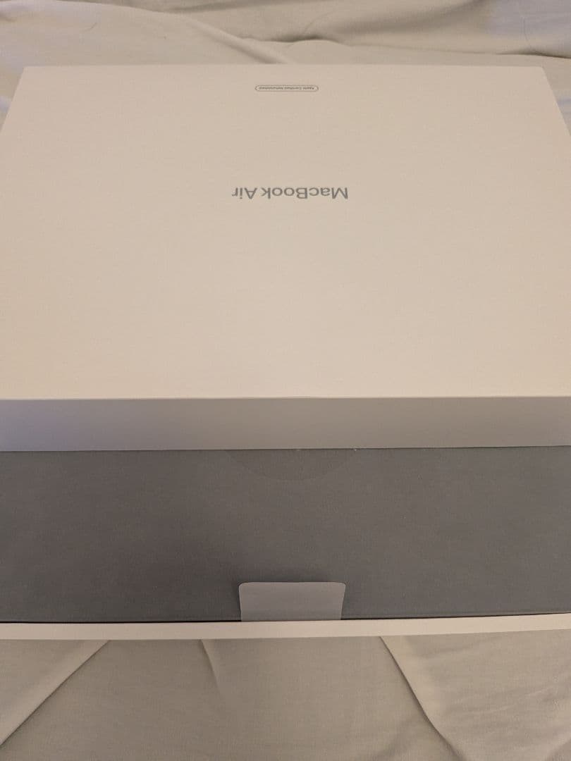 MacBook本体 MacBook Air M2 13.6 16G 256G