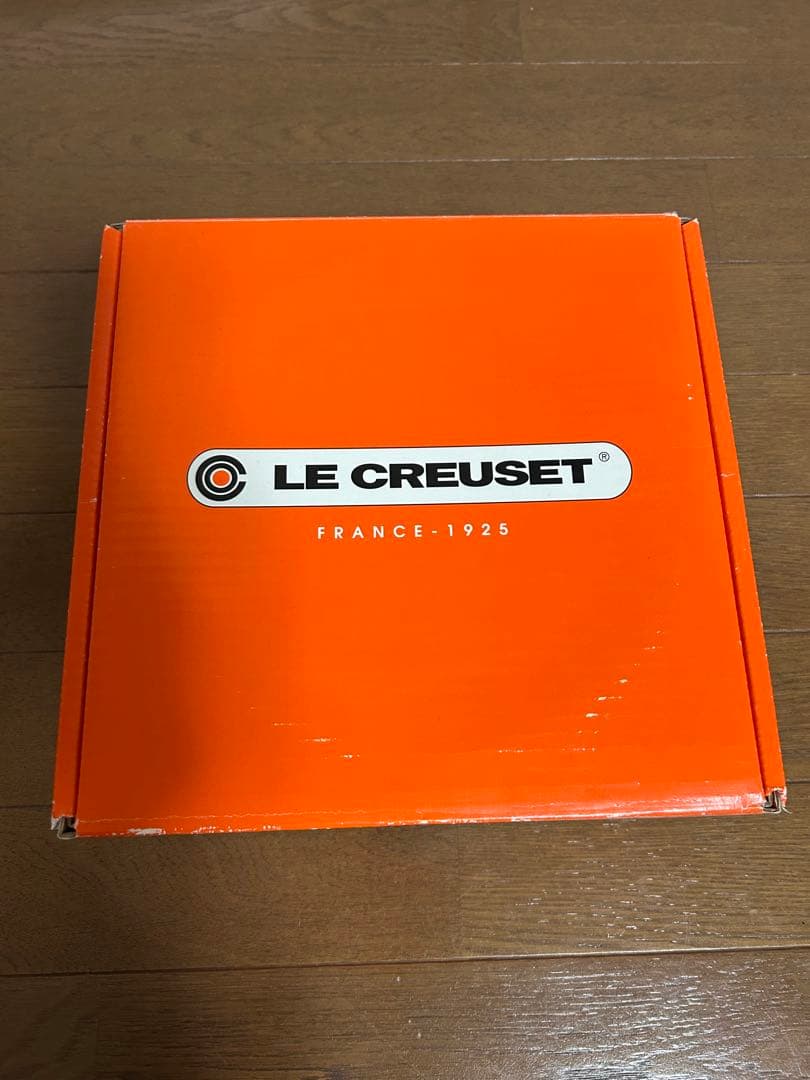 新品未使用　 ル・クルーゼ　ココットロンド22