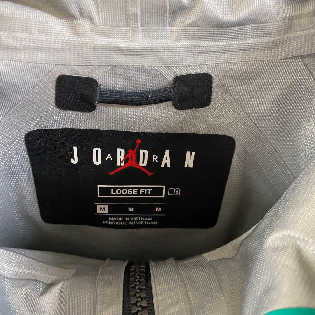 状態◎ エアジョーダン　ゴアテックスマウンテンパーカー　クレイジーカラー