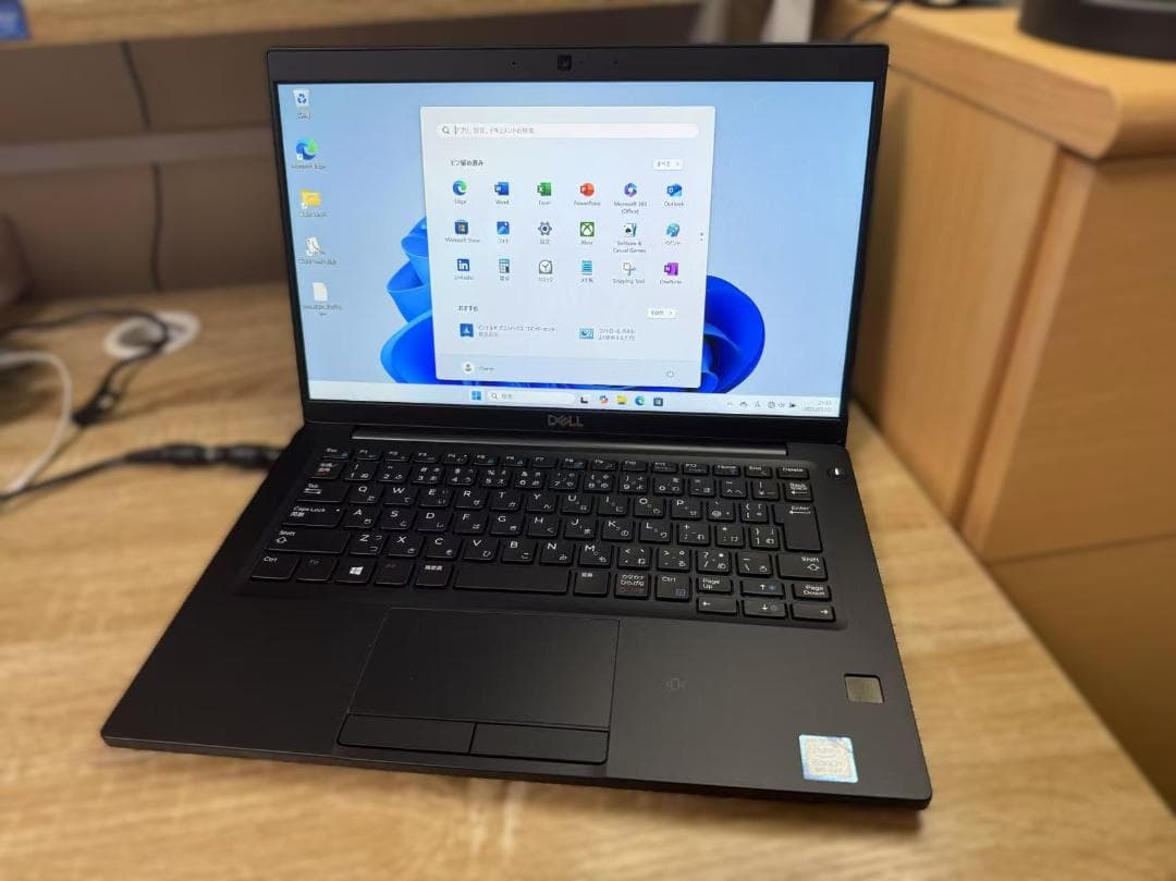 未使用品近い Dell 7390 第八世代 i7 16GB Office付き