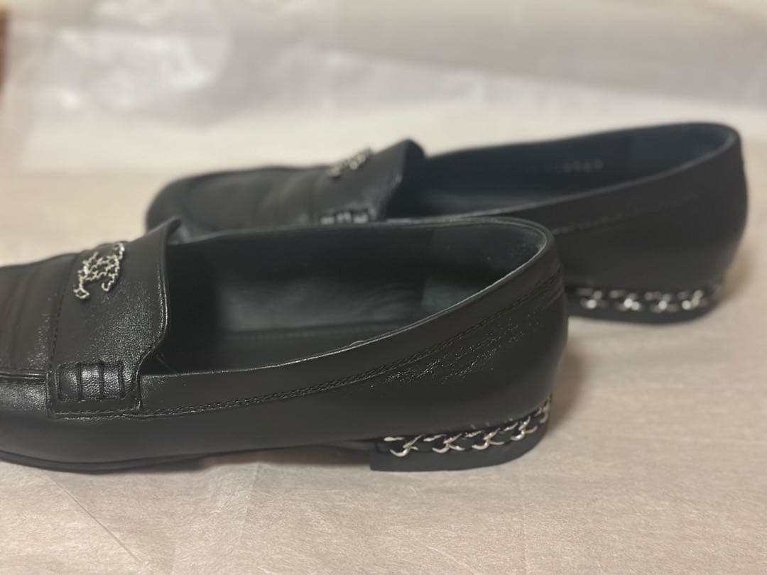 CHANEL ブラックレザー チェーンローファー37