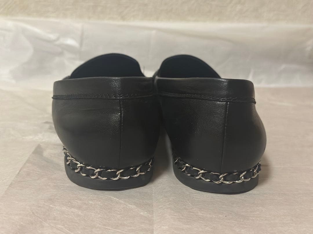 CHANEL ブラックレザー チェーンローファー37