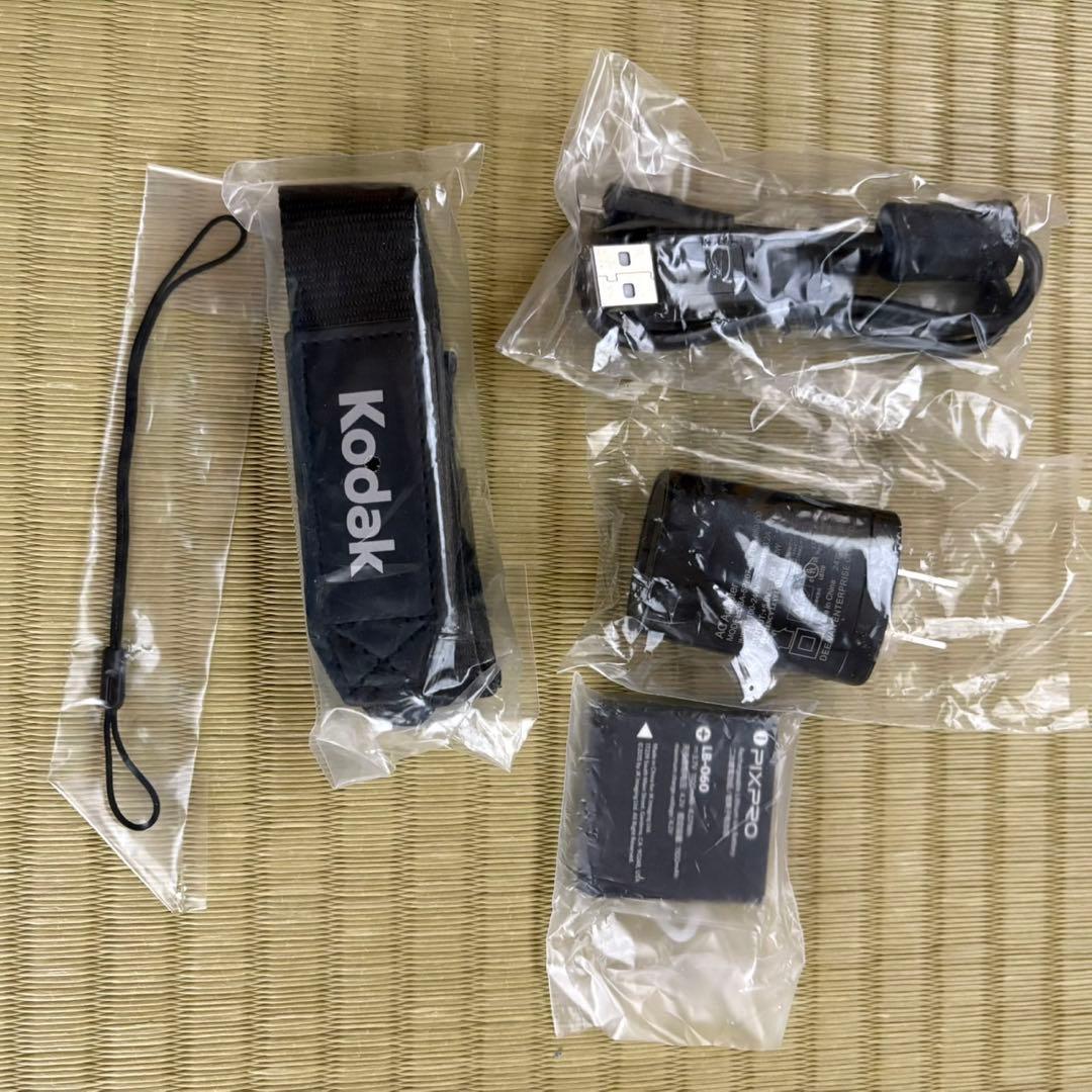 【新品】KODAK コダック デジカメ PIXPRO AZ425 レッド