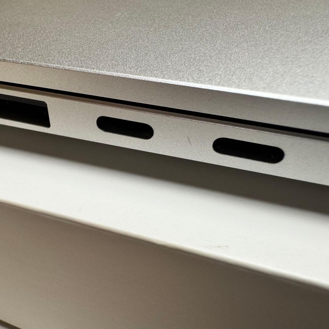 Surface Laptop 7 【16GBメモリ／256GB SSD】