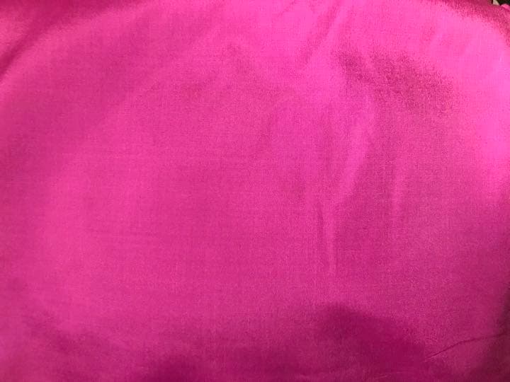 パリのコンランショップ購入　未使用　総シルク　クッションカバー　3色セット