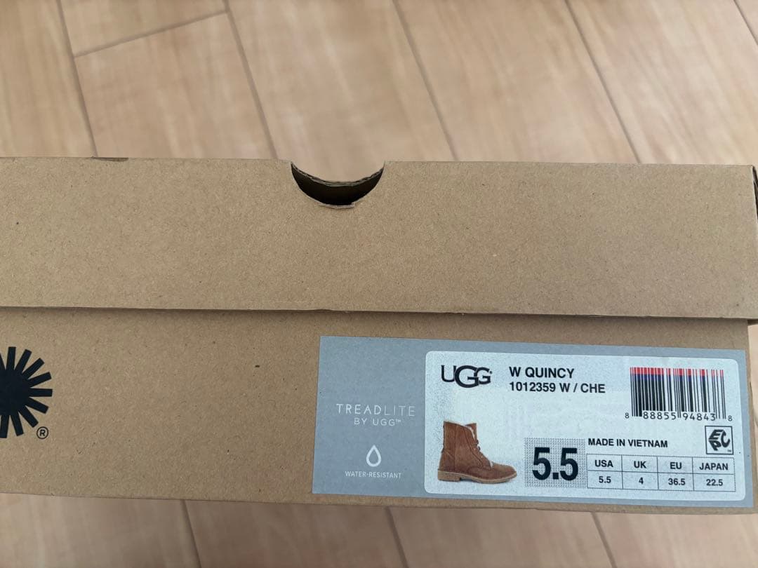 UGG ブラウン レースアップ ショートブーツ