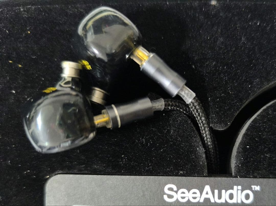 SeeAudio Bravery イヤホン