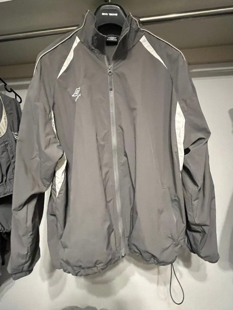 UMBRO ナイロンジャケット、パンツ　セットアップ