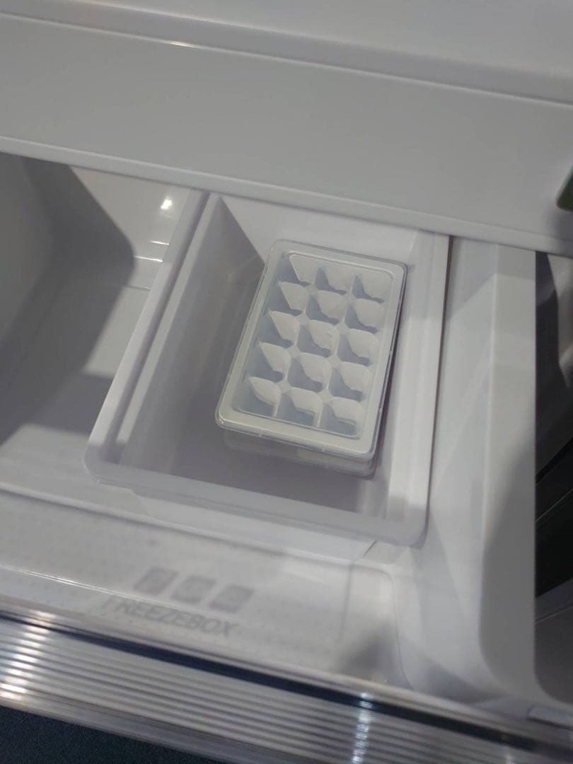 東京都23区送料込◆2023年式 270LHaier冷蔵庫 (TP04576)