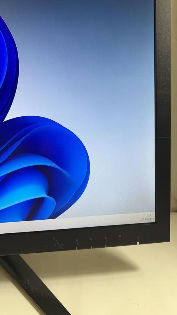 り*ち様 lenovo 4k モニター　LI2821wA 28インチ