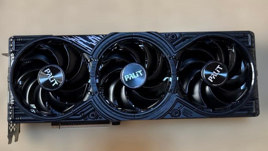 PALIT グラフィックボードGeForce RTX5070 12GB