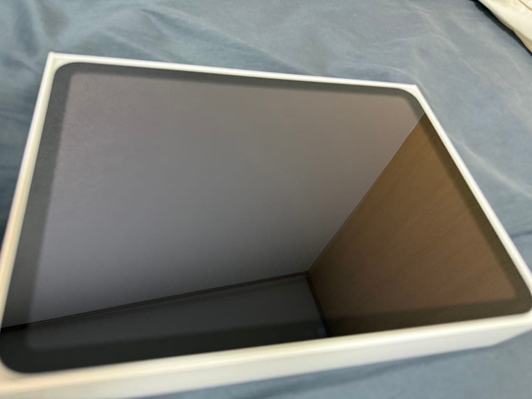 Apple iPad (第10世代) Wi-Fi 64GB シルバー