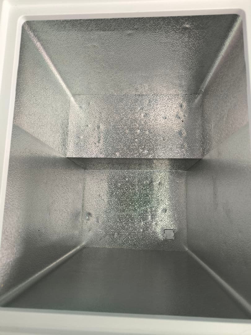 2023年製　山善　セカンド冷凍庫 上開き 66L ロータイプ YF-C70