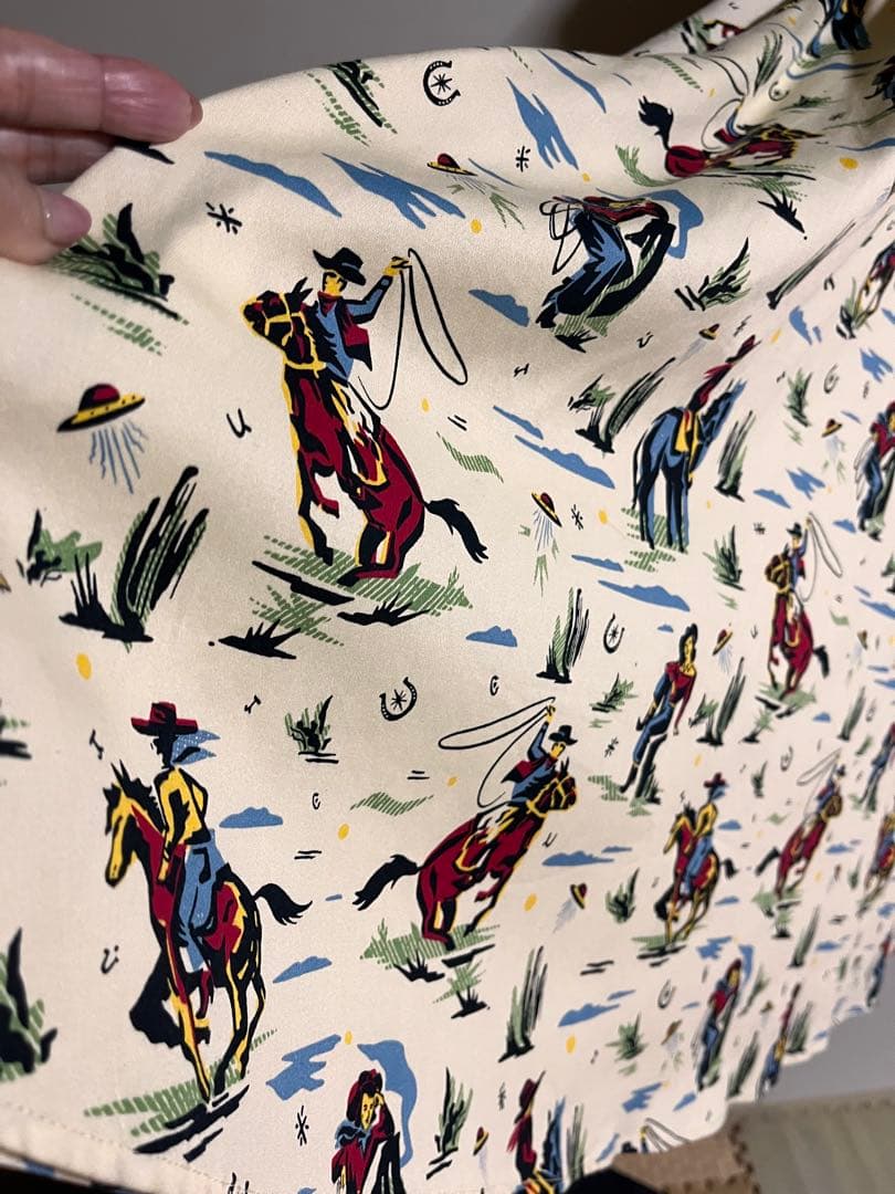 くろくま Collectifカウボーイ柄ひざ丈ロカビリー ワンピース