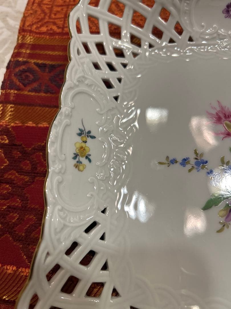 マイセン　スクエア　ベーシックフラワー　三つ花　メッシュ　ボウル　プレート　皿