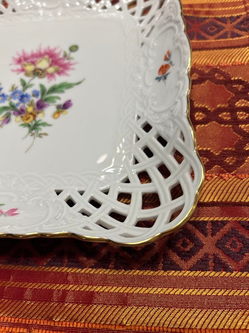 マイセン　スクエア　ベーシックフラワー　三つ花　メッシュ　ボウル　プレート　皿