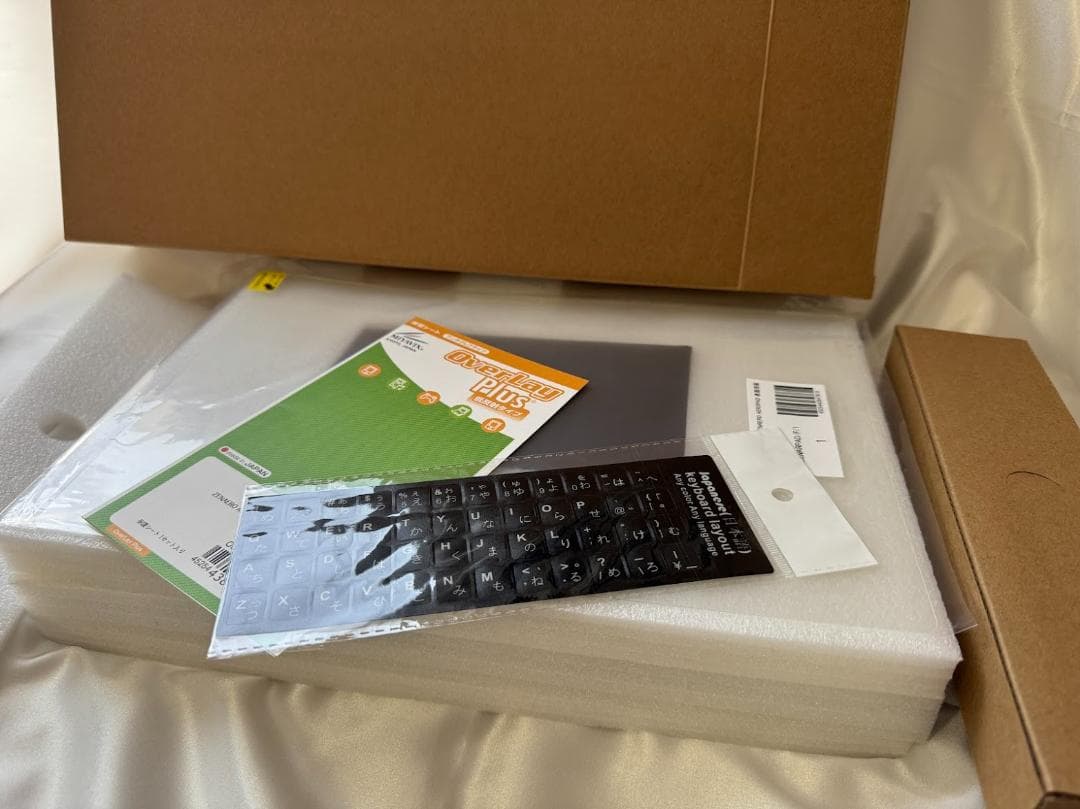 KUU 2 in 1タブレット 14インチN100 Windows11 Pro