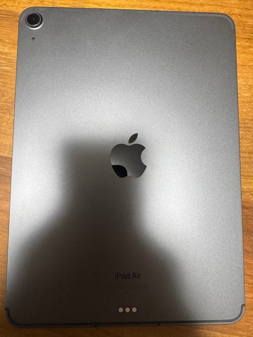 バッテリー100% iPad Air 第5世代　Cellular 64GB超美品