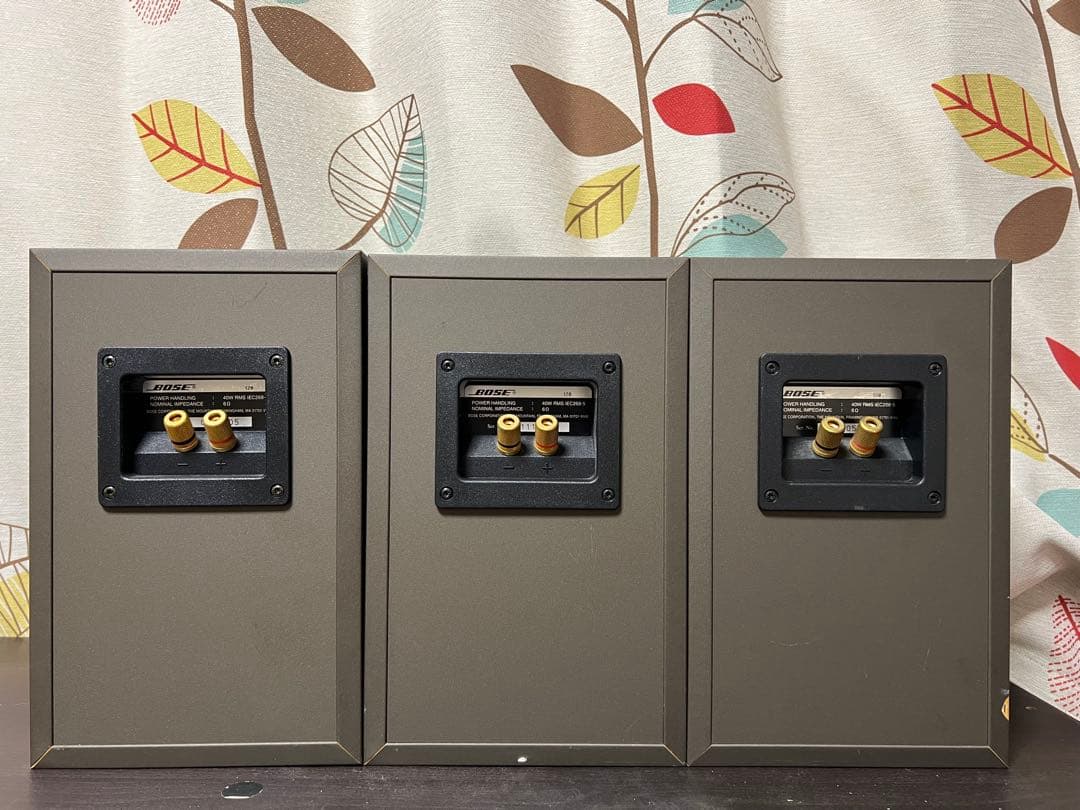美品　BOSE ボーズ120　121 スピーカーペア　セット　連番　おまけ付き