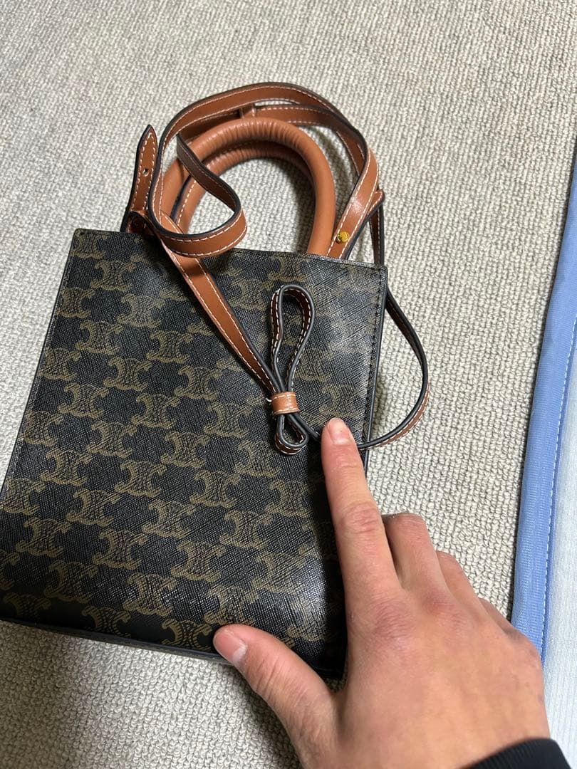 CELINE ロゴ入りダークブラウンバッグ