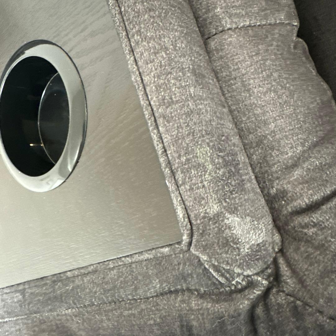 2024購入　高級感あるおしゃれなテーブル付き　自動足置き　大きめソファー