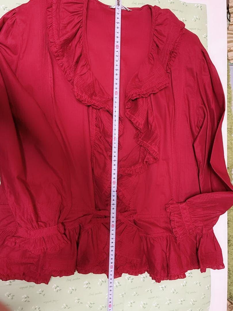 カネコイサオ　オーバーブラウス　レッド