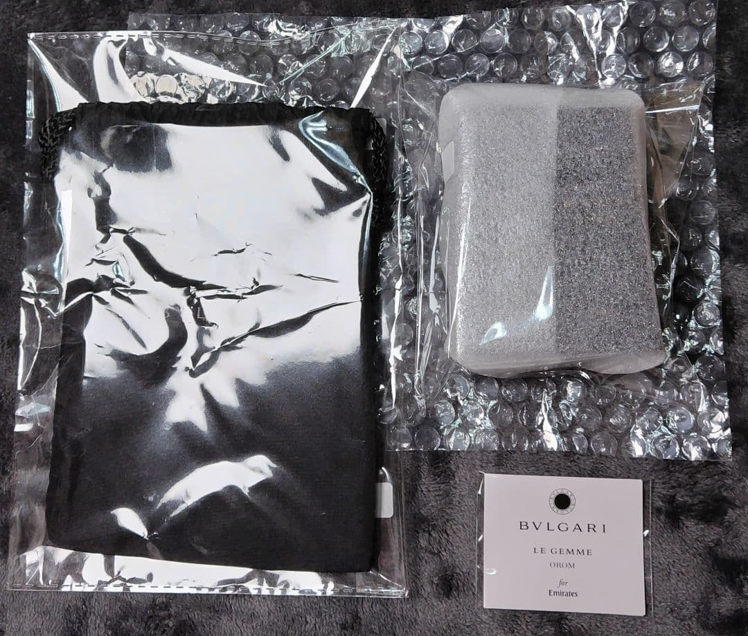 【新品未使用】ブルガリ レジェンメ オロム 30ml✕２＆巾着