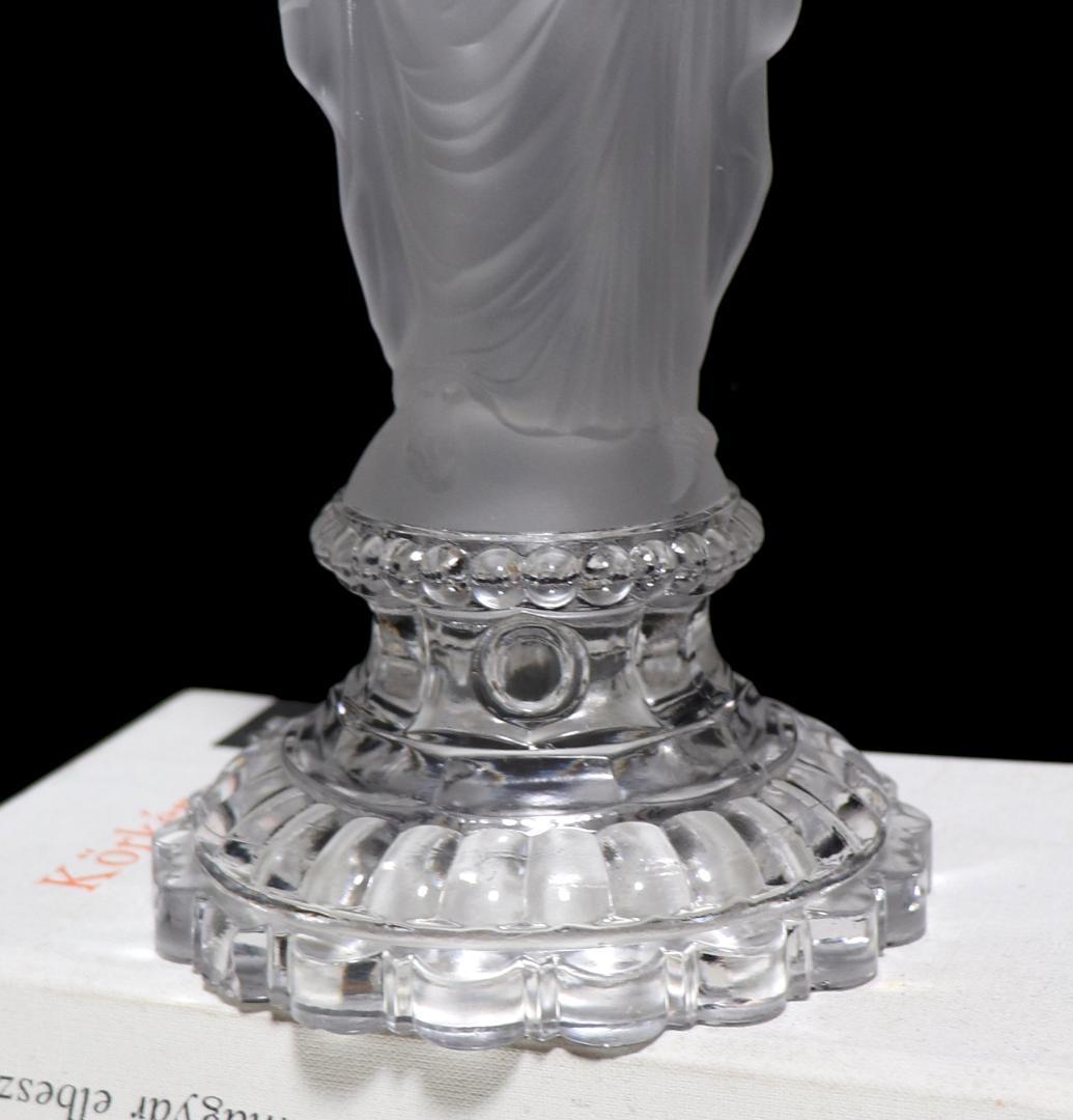 オールド・バカラ 極稀少1880年頃 蛇を踏みつけるマリア像 26cm フロスト