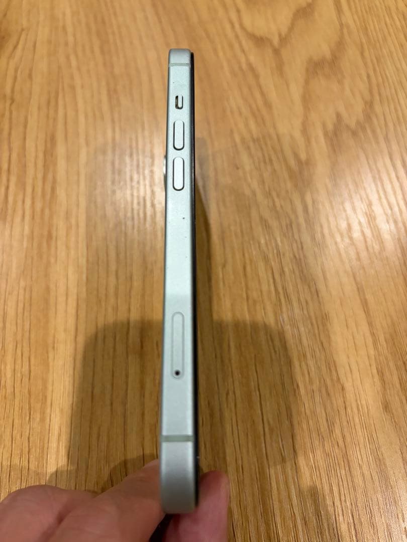 Apple iPhone 15ミントグリーン 本体　simフリー