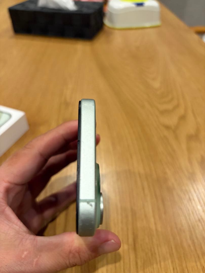 Apple iPhone 15ミントグリーン 本体　simフリー