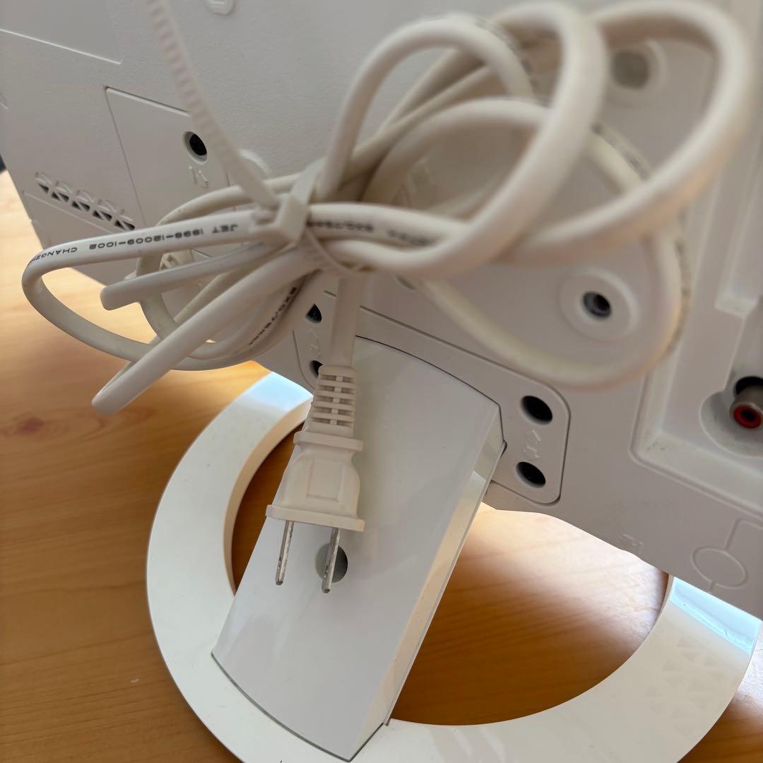 SHARP AQUOS 19型 液晶テレビ LC-19K30 ホワイト系