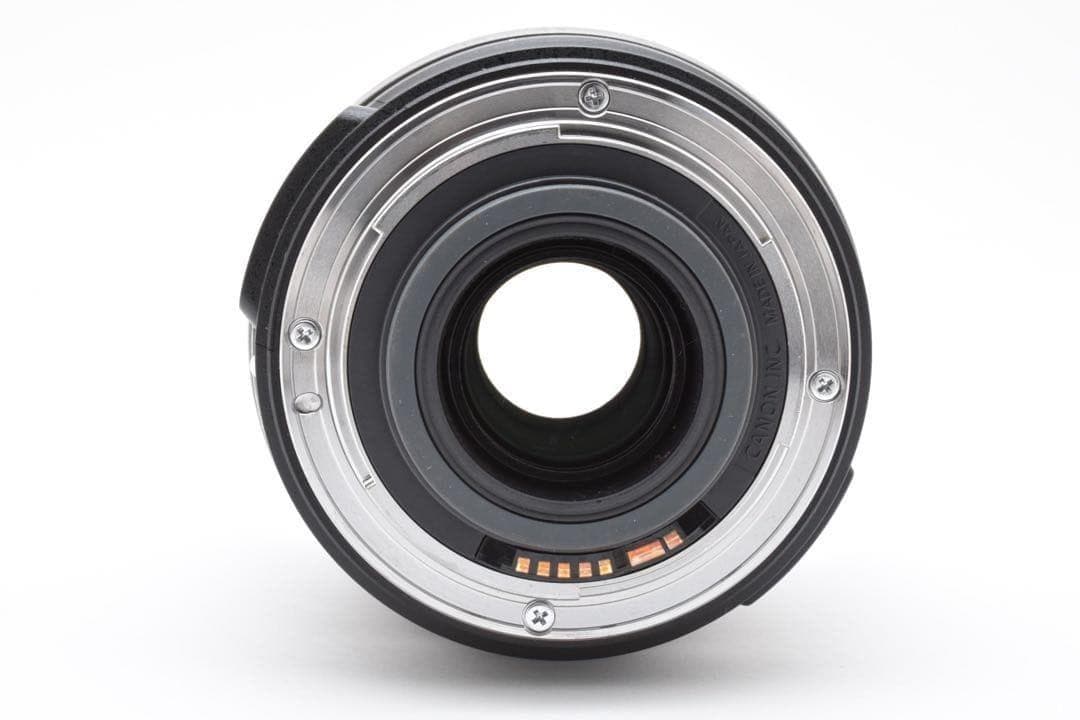 キヤノン CANON EF-S 18-200mm IS 高倍率ズームレンズ