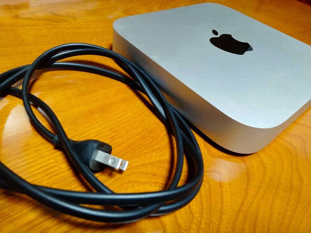 Apple Mac mini 本体 + 電源ケーブル 2020 M1 256Gb