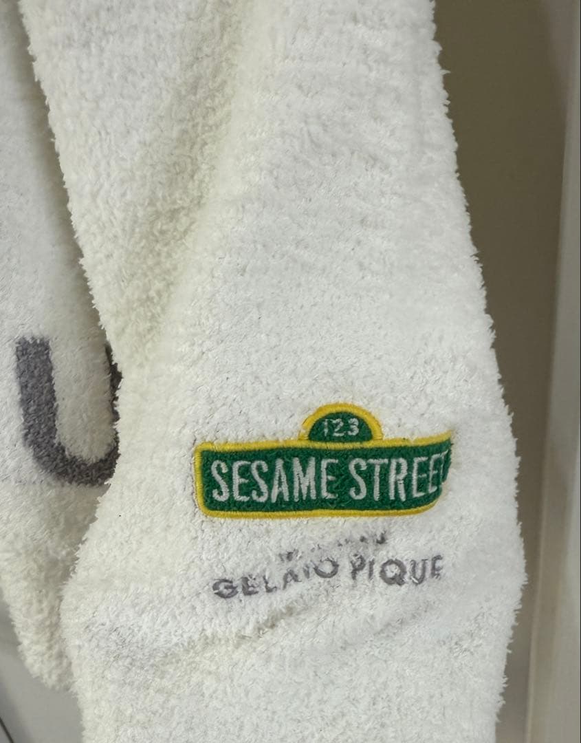 ジェラートピケ　新品　ジャガード　ショール　カーディガン　セサミストリート