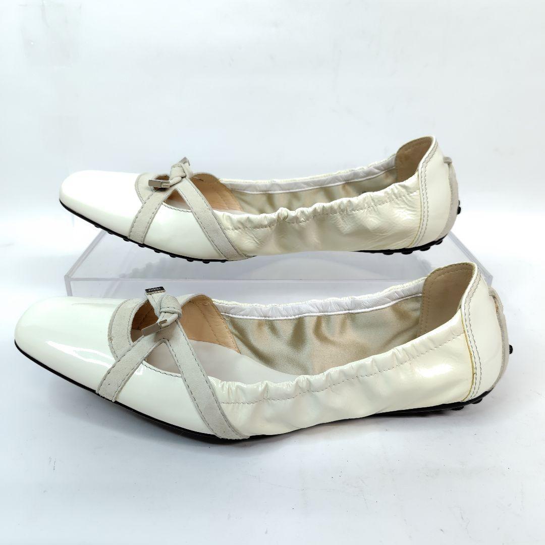 ★ほぼ未使用★トッズ フラットシューズ 38 バレエ エナメル リボン