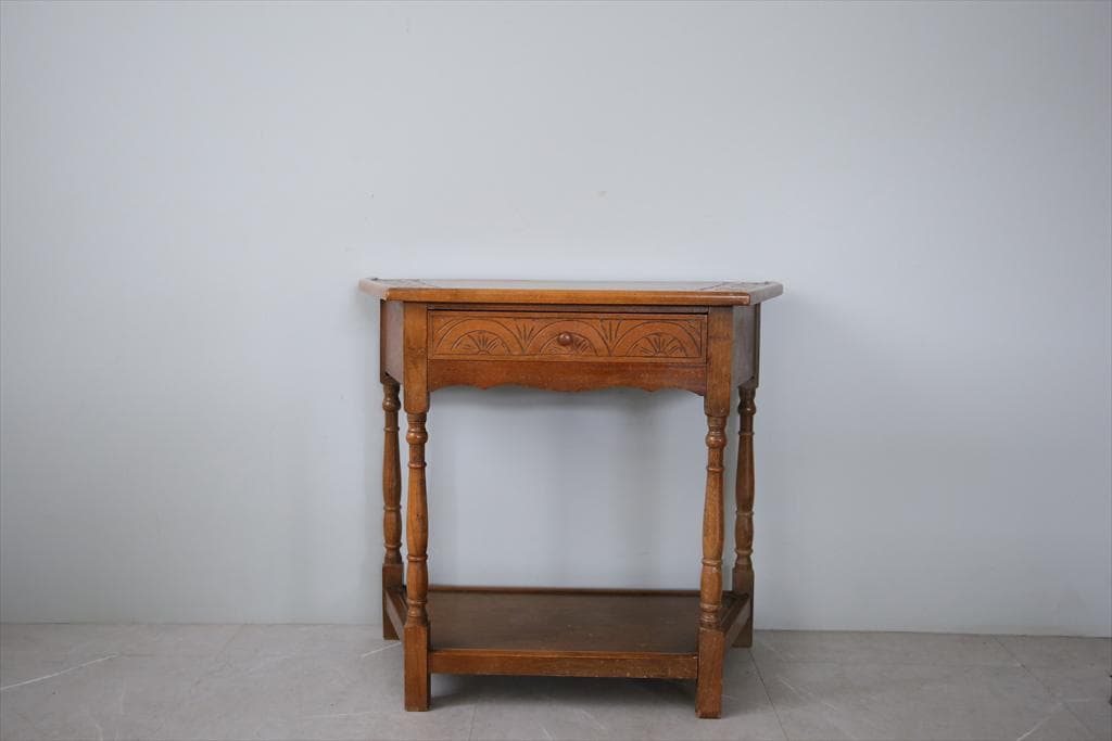 英国アンティーク木製ホールテーブル/サイドテーブル机/花台/飾り棚(92-55)