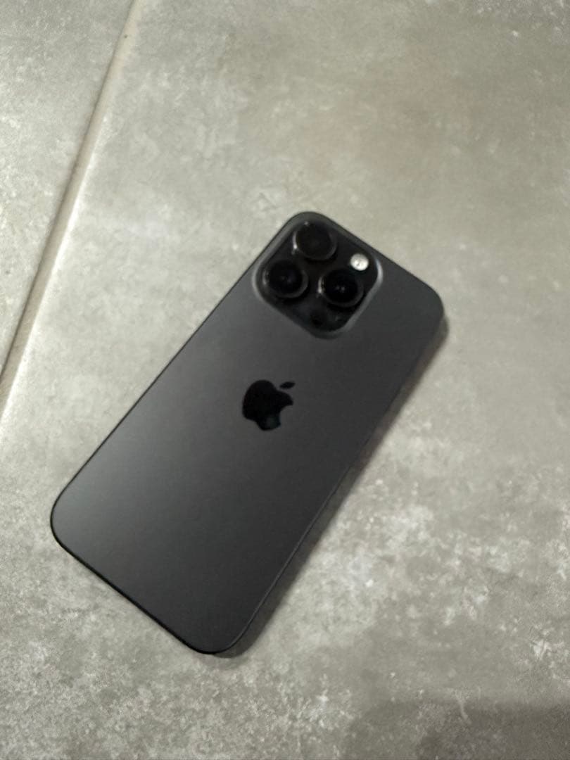 スマートフォン本体 iPhone15Pro 256GB