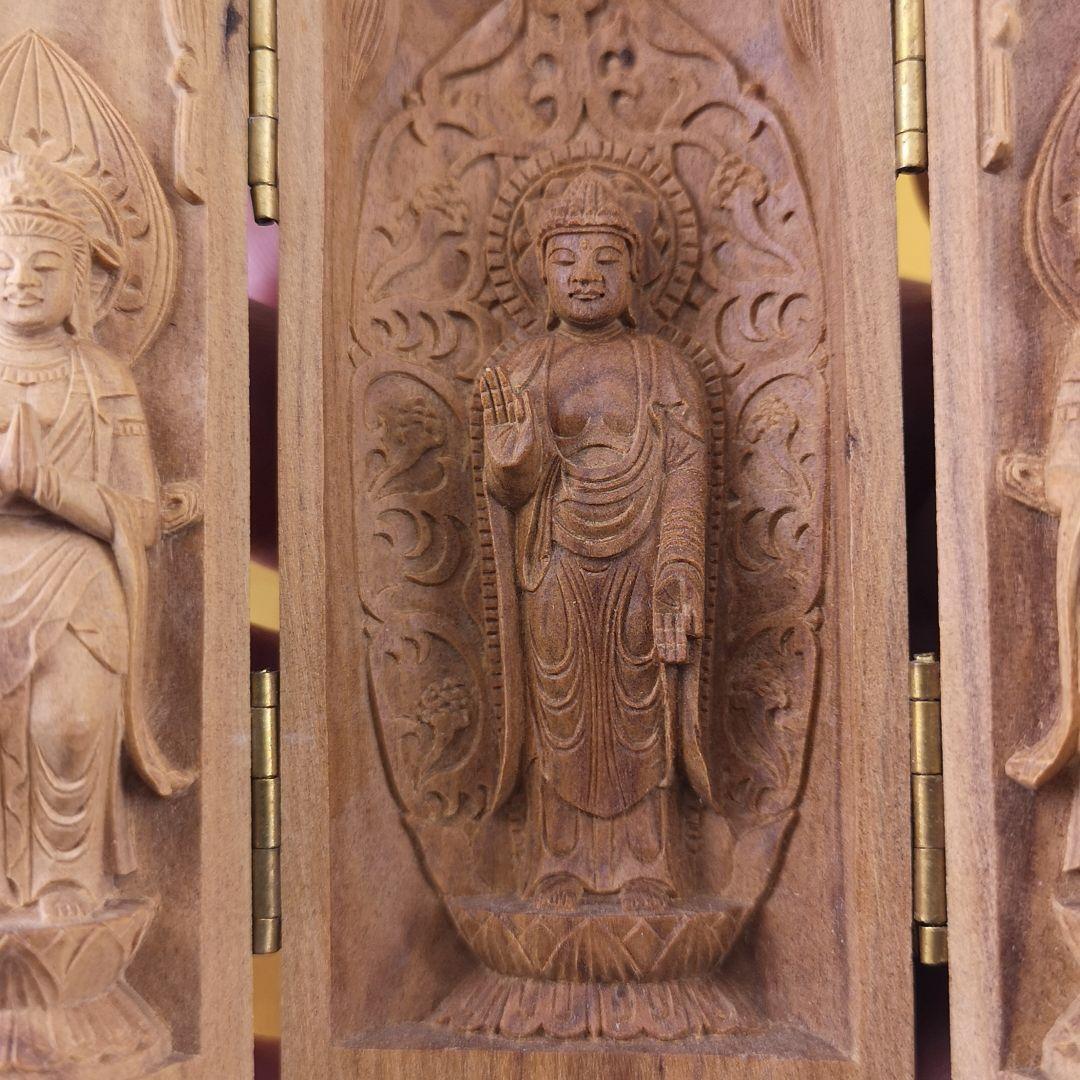 インド老山白檀ミニ精細彫刻西方三聖三開仏(高さ約7cm)