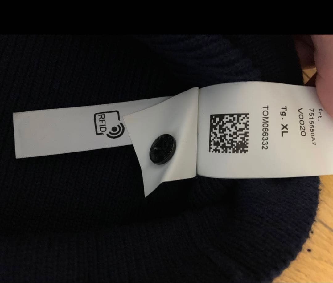 o*u様 STONE  ストーンアイランド ニット 紺色