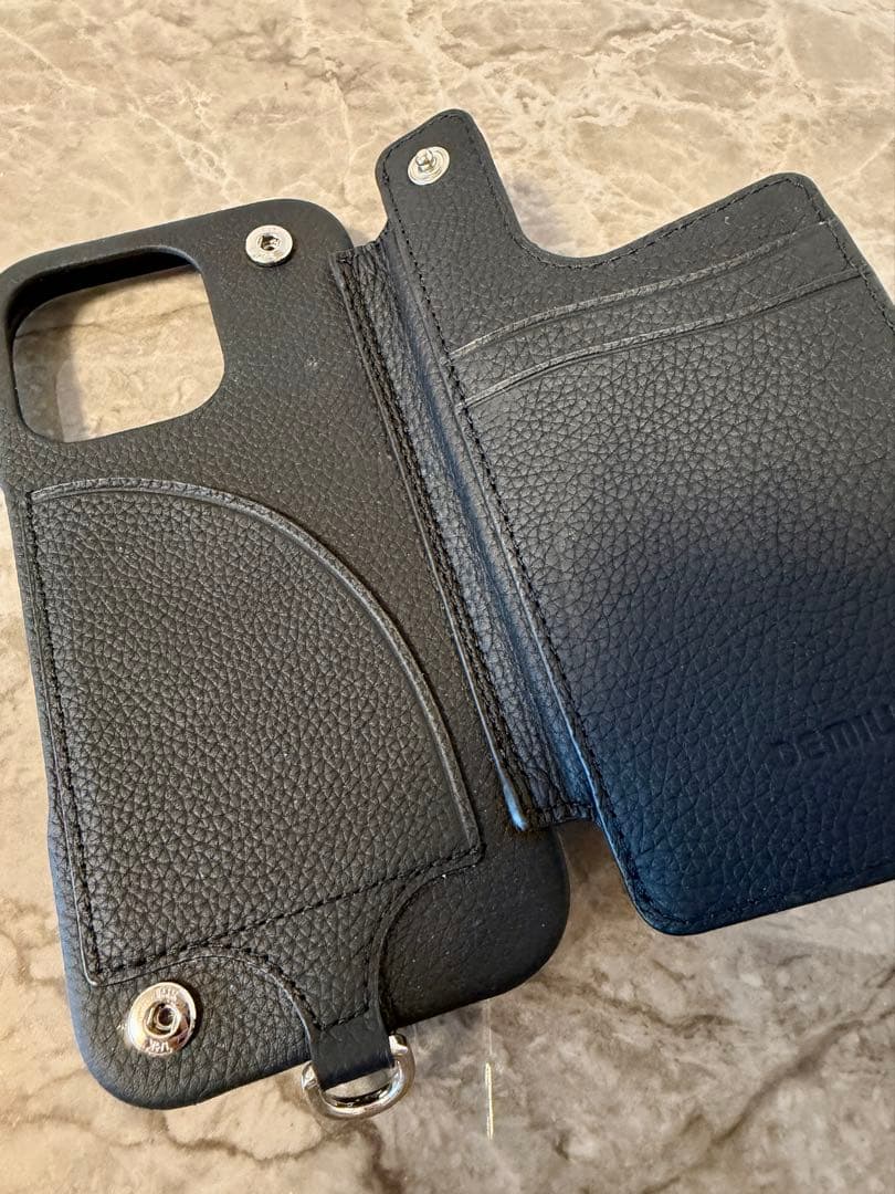 DEMIU デミュウ バロン サンク iPhone16Pro ケース 黒